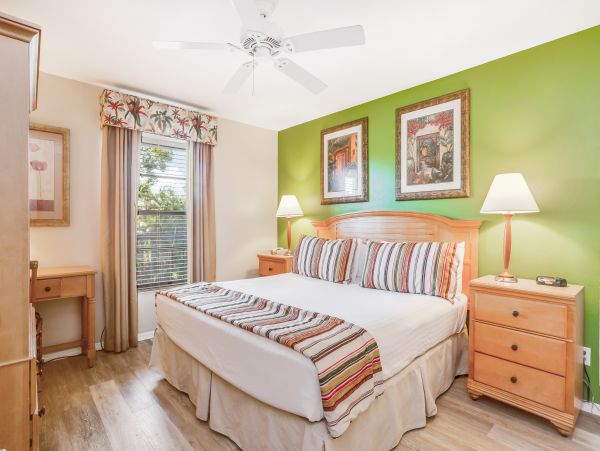 Two Bedroom Naples Vacation Condo with Pool & Tennis Court