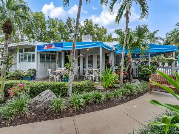 Two Bedroom Naples Vacation Condo with Pool & Tennis Court