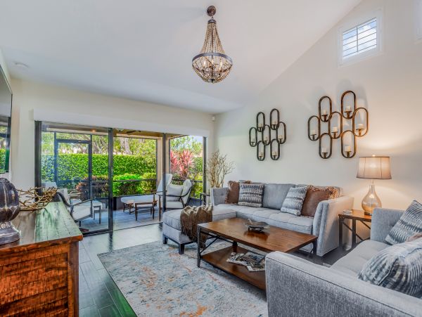 Naples Home 1009946