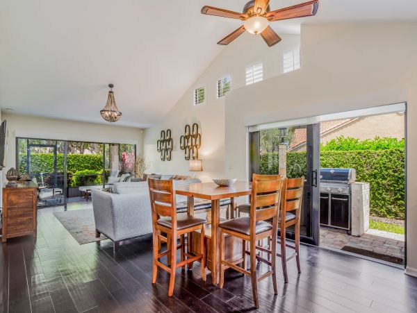 Naples Home 1009946