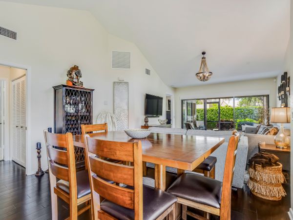 Naples Home 1009946