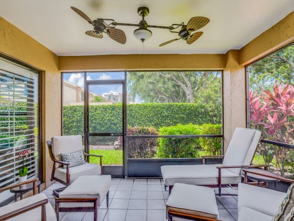 Naples Home 1009946
