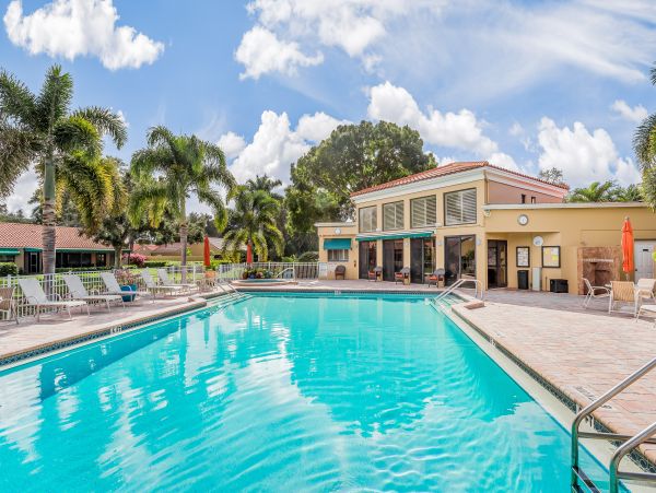 Naples Home 1009946