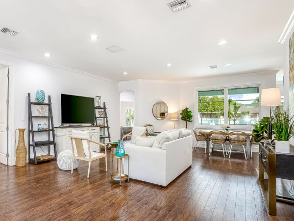 Naples Home 1009947