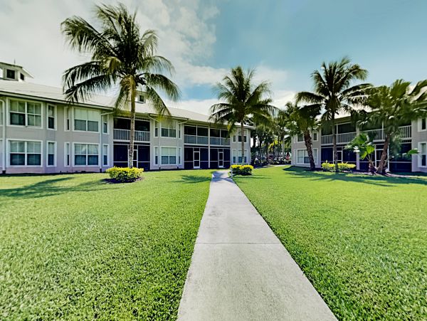 Naples Condo 1009948