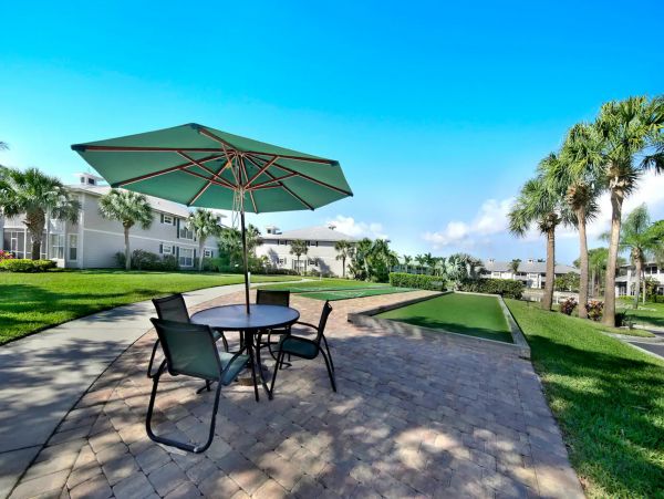 Naples Condo 1009948