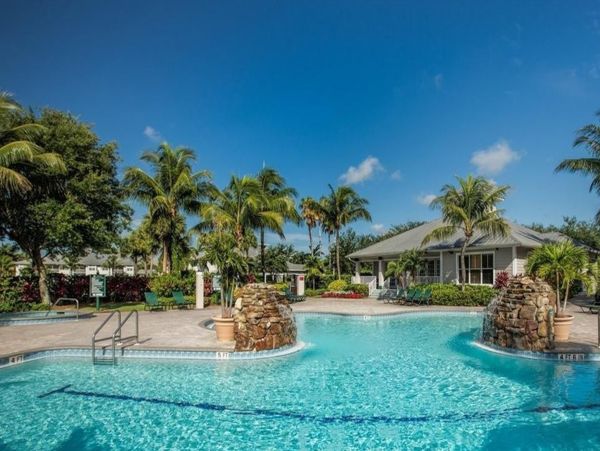 Naples Condo 1009948