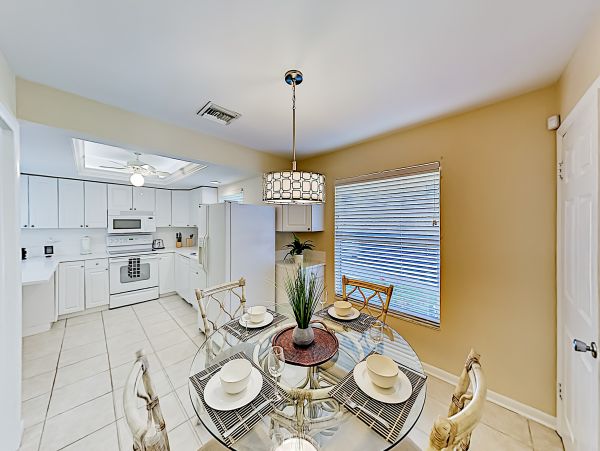Naples Home 1009949