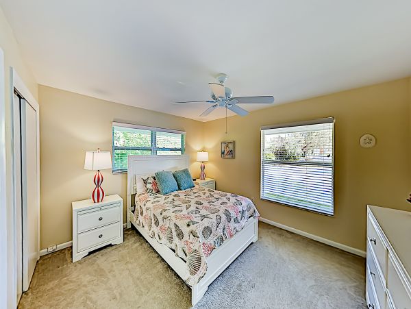 Naples Home 1009949