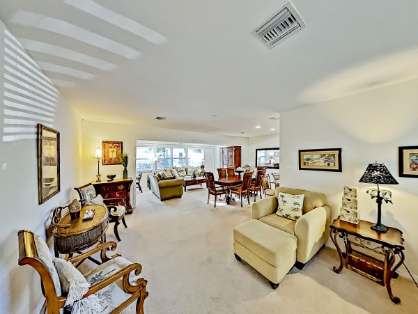 Naples Home 1009950