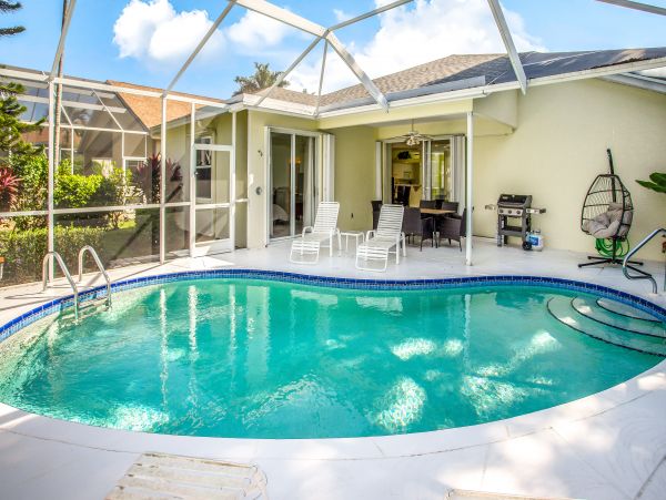 Naples Home 1009951
