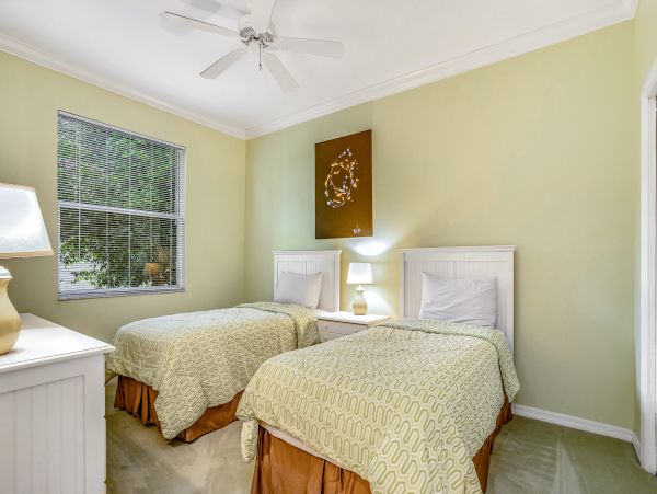 Naples Home 1009951