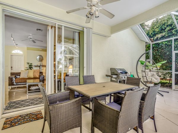Naples Home 1009951