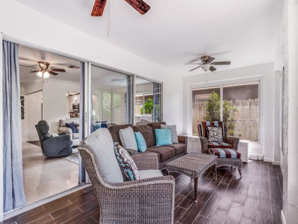 Naples Home 1009952