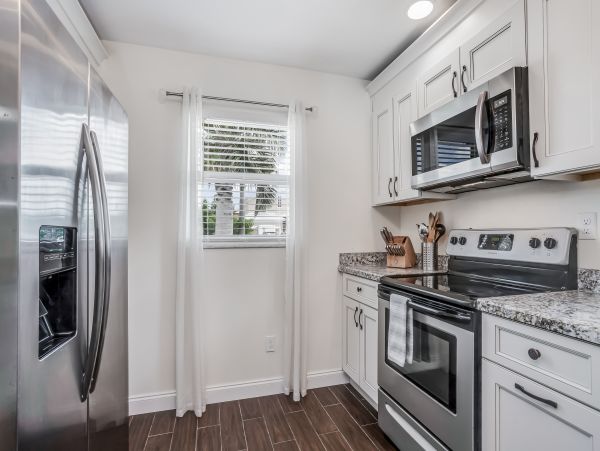 Naples Home 1009952