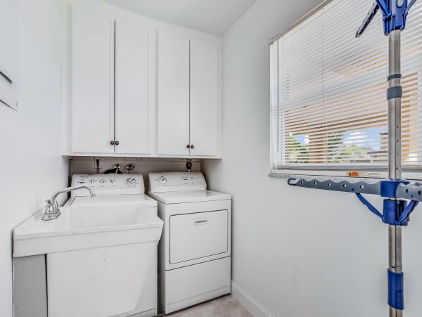 Naples Home 1009952