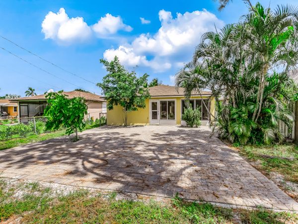 Naples Home 1009952