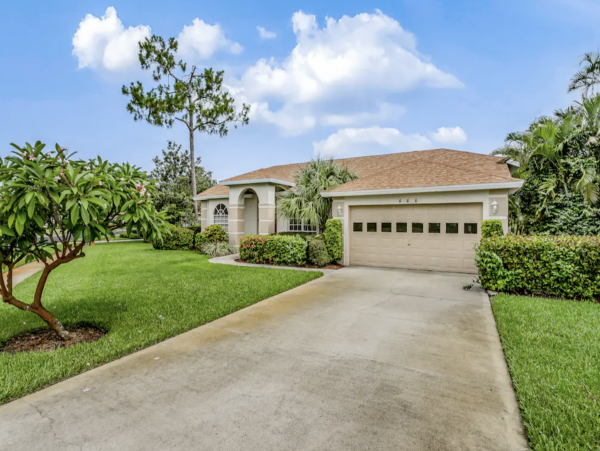 Luxury Naples Getaway. A truly magnificent vacation home away from home.