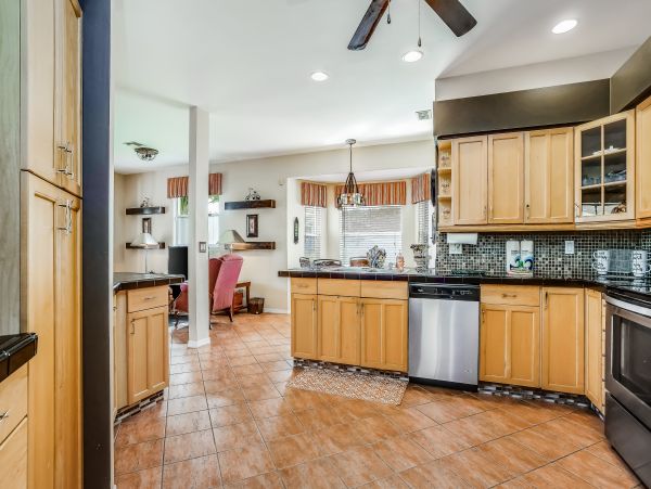 Naples Home 1009954