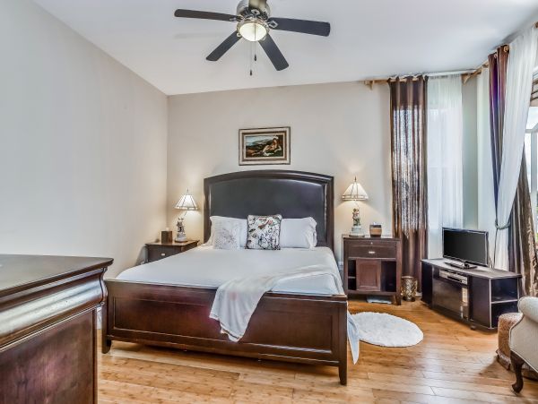Naples Home 1009954