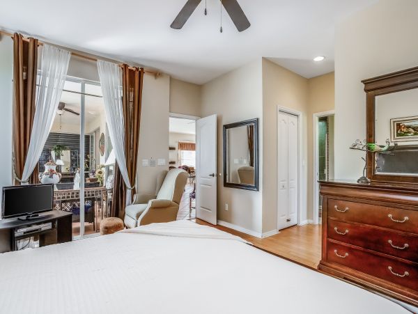 Naples Home 1009954