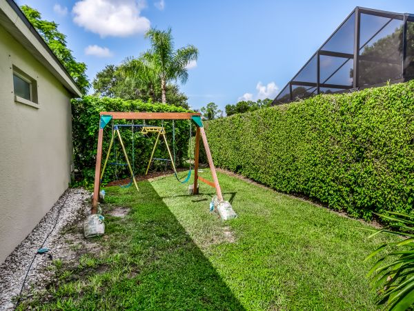Naples Home 1009954