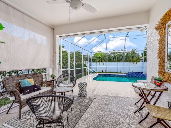 Naples Home 1009955
