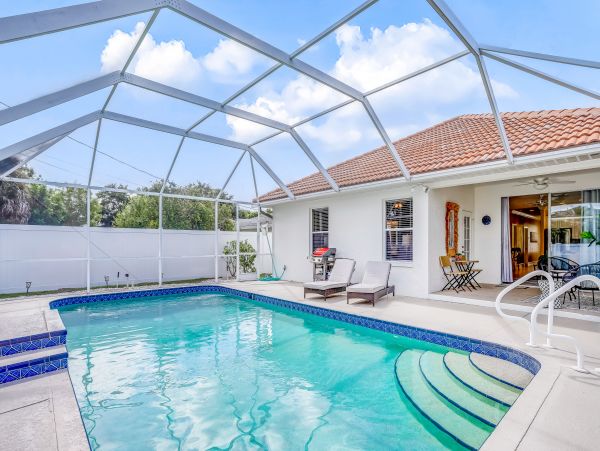 Naples Home 1009955