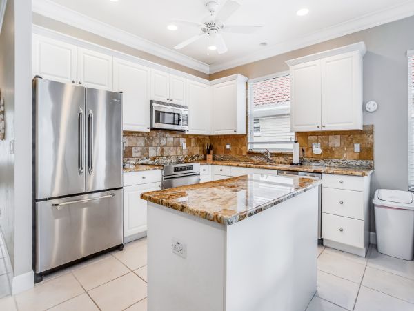 Naples Home 1009955