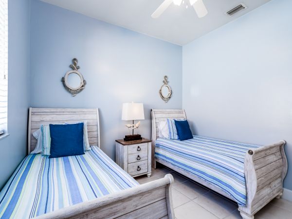 Naples Home 1009955
