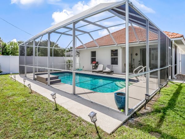 Naples Home 1009955