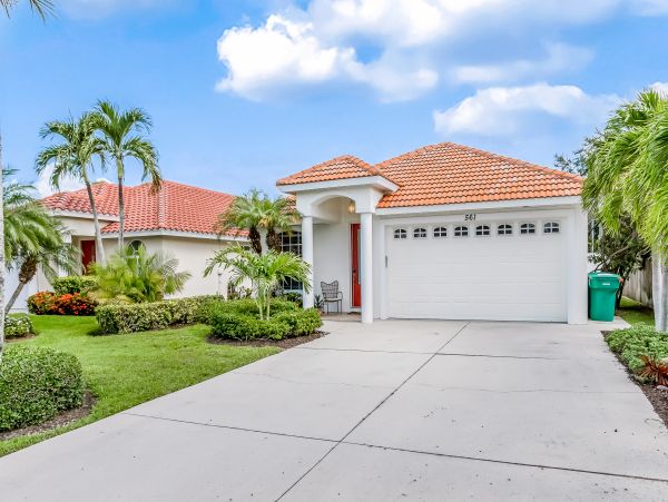 Naples Home 1009955