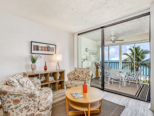 Naples Condo 1009956