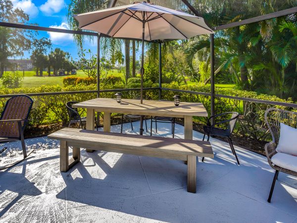 Naples Vacation Home 3 Bedroom, Pool & access Golf Courses