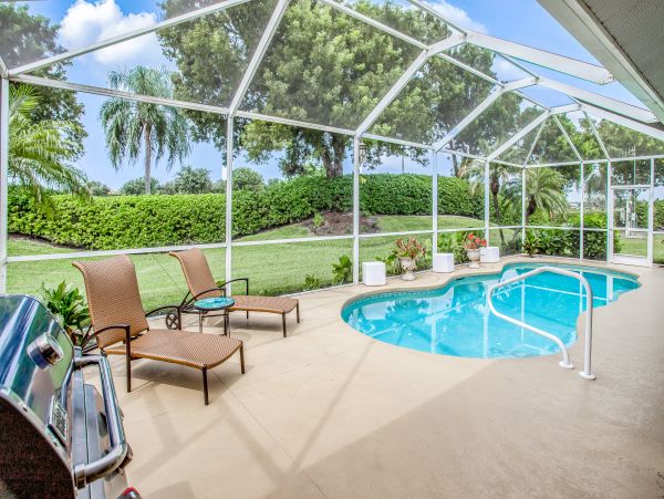 Naples Home 1009959
