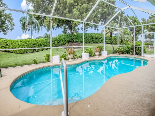 Naples Home 1009959