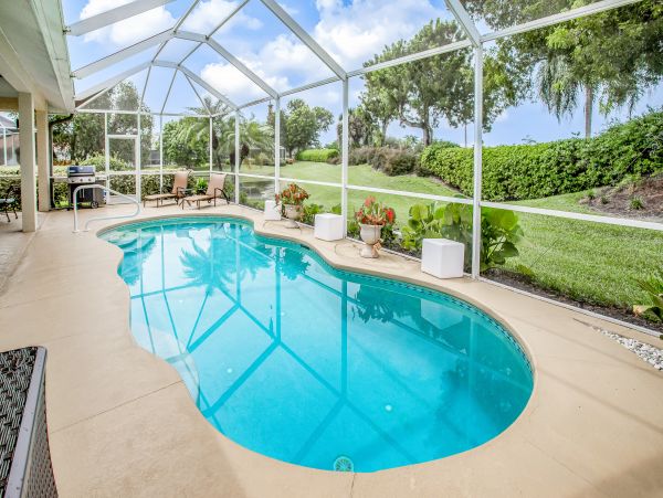 Naples Home 1009959