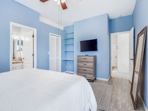 Naples Home 1009959