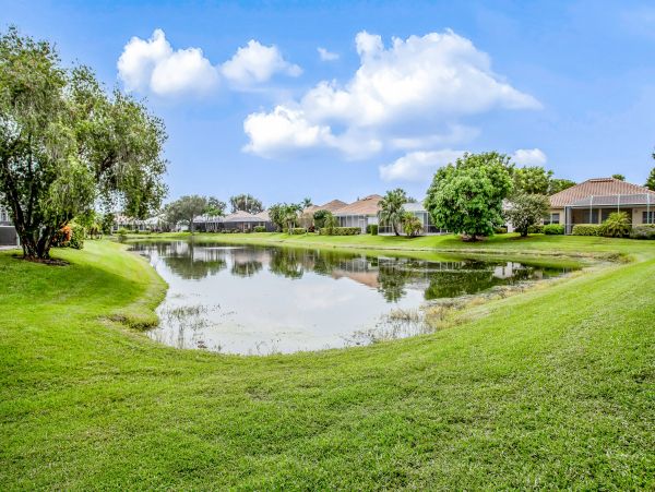 Naples Home 1009959