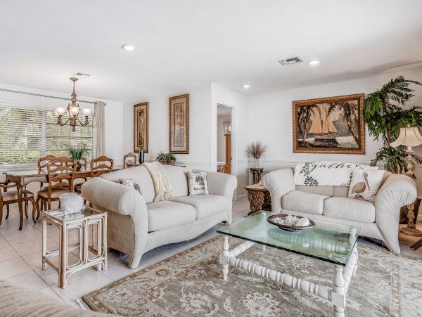 Naples Home 1009960