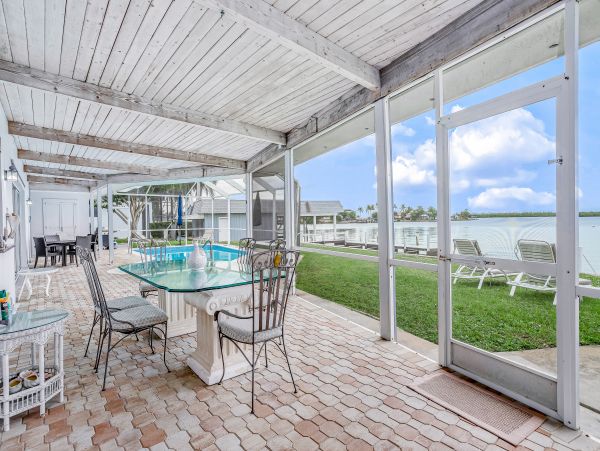Naples Home 1009960