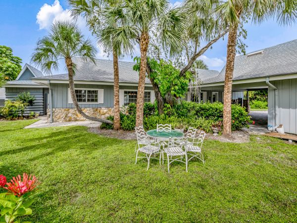 Naples Home 1009960