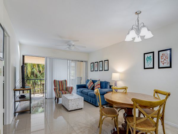 Naples Condo 1009961