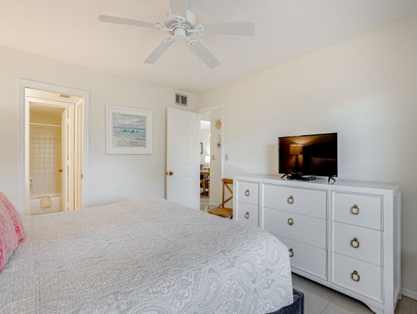 Naples Condo 1009961