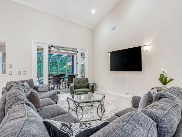Naples Luxury Pool Vacation Home Away From Home