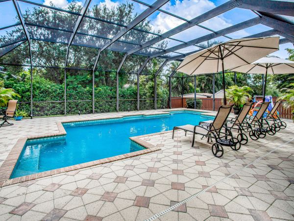 Naples Luxury Pool Vacation Home Away From Home