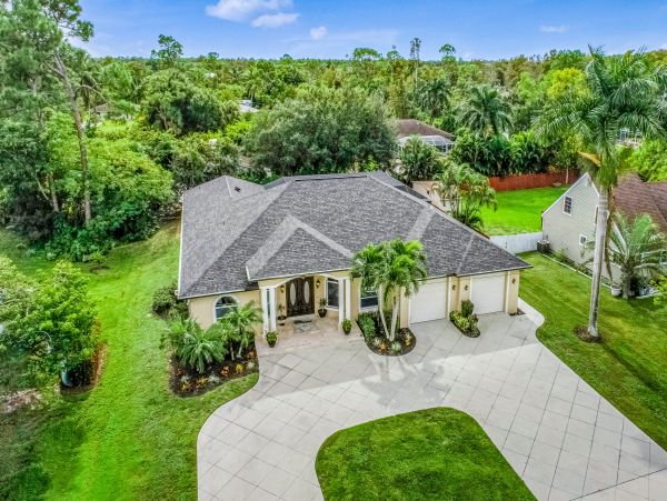 Naples Luxury Pool Vacation Home Away From Home