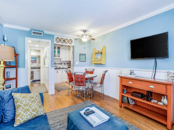 Naples Home 1009963