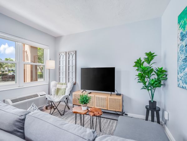 Naples Condo 1009964