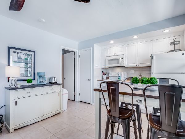 Naples Condo 1009964